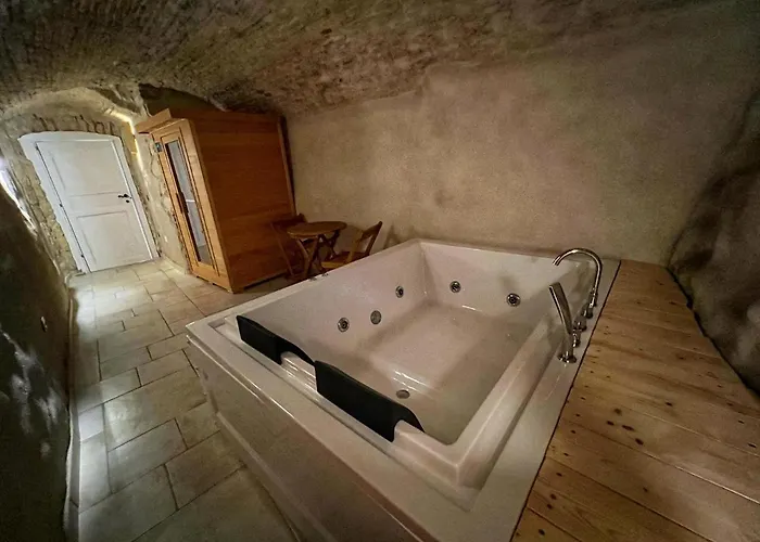 Castello Spa In Cagliari Center